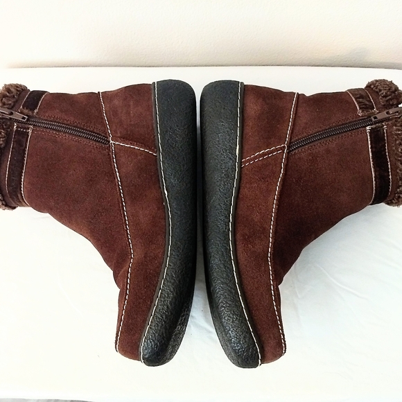 Land's End Brown Suede & Microfleece Winter Boots - Picture 2 of 8